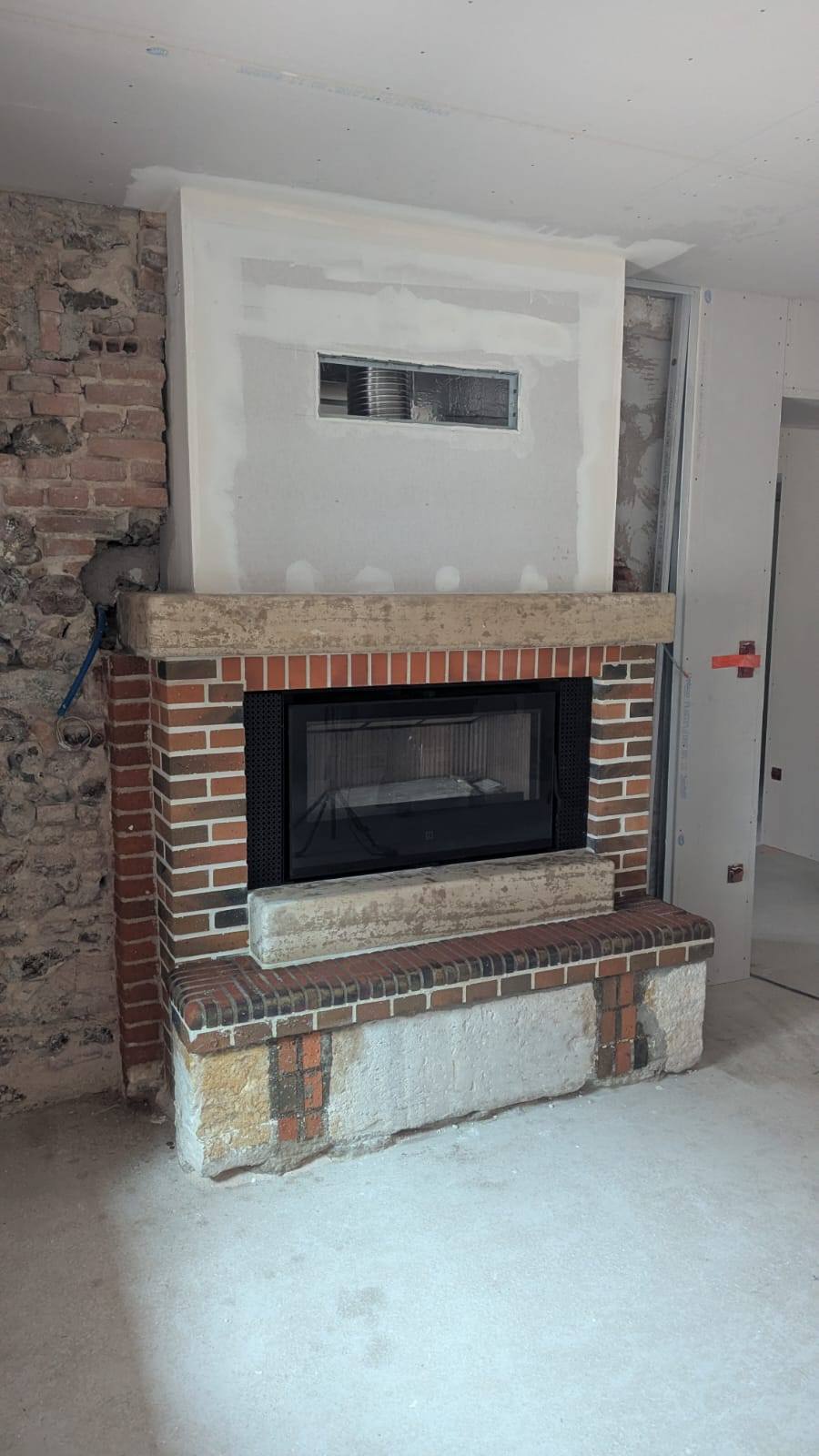 Installation d'un insert à bois par Sol Flamme Bonny à Bonny-sur-Loire
